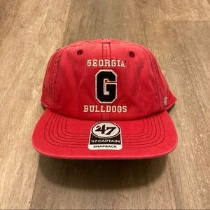 ‘47 Men's Georgia Bulldogs Red Dusted Double Play Captain Adjustable Trucker hat